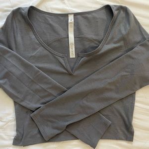 Lululemon ribbed long sleeve crop top